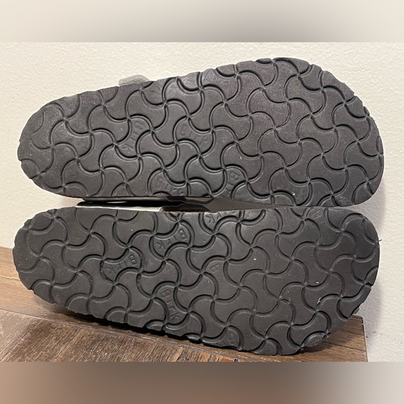 Birkenstock Gizeh Sandals size 36 Women’s size 5 - Picture 9 of 9